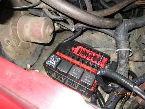 2000 f250 power distribution box replacement|ford power box removal.